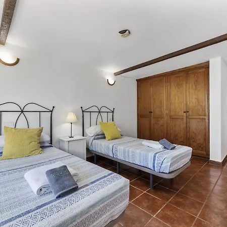 Villa Josephine Tias