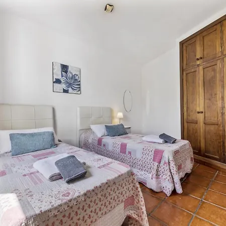 Villa Josephine Tias